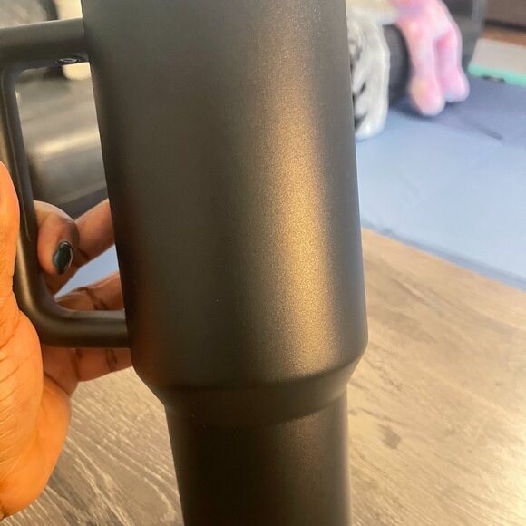 40 oz Stanley Tumbler (Black/Iridescent) - Picture 3 of 5